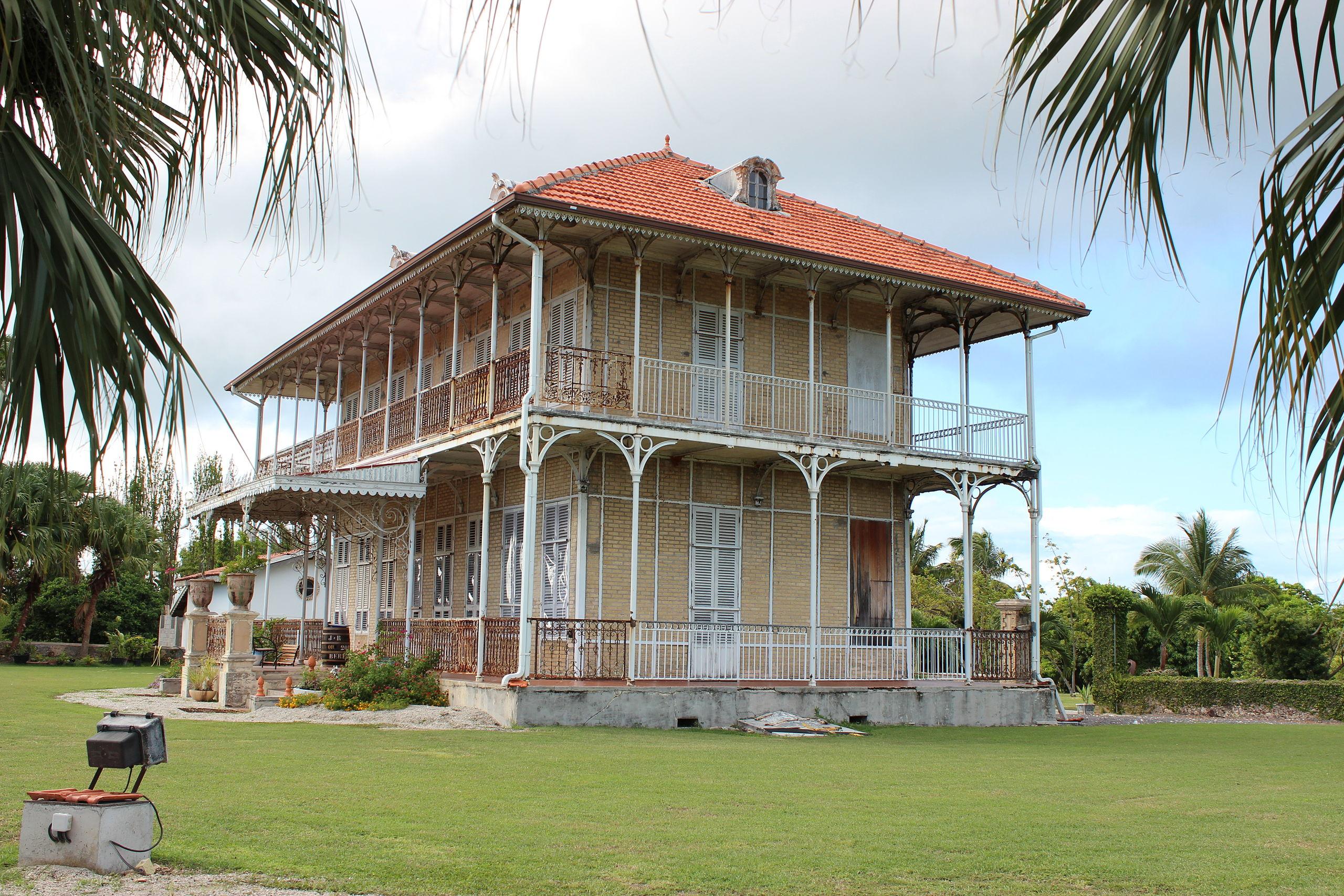 HABITATION ZÉVALLOS